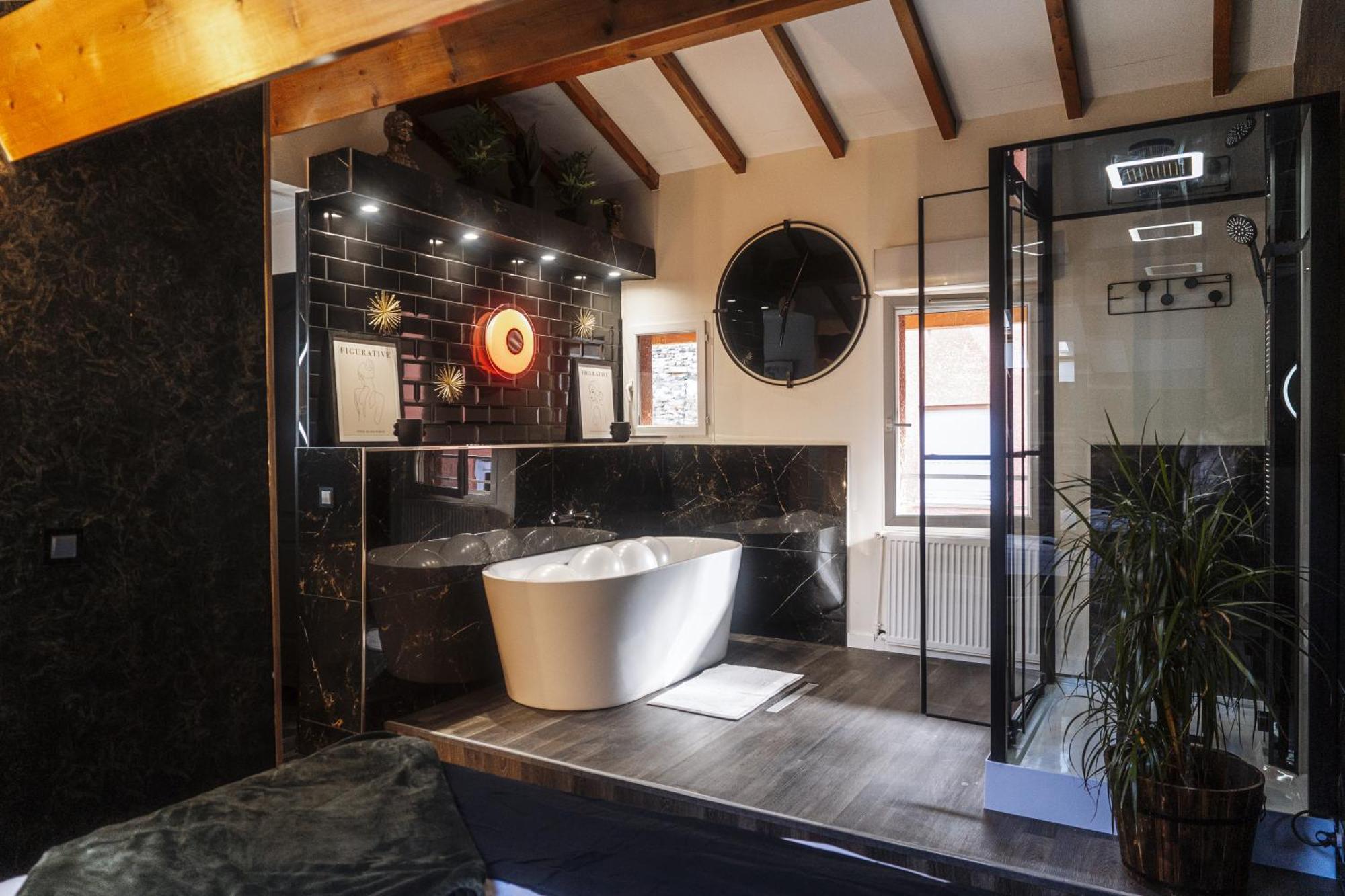 Appart Hotel Le 8 La Suite - Parking Gratuit - Mâcon Exteriör bild